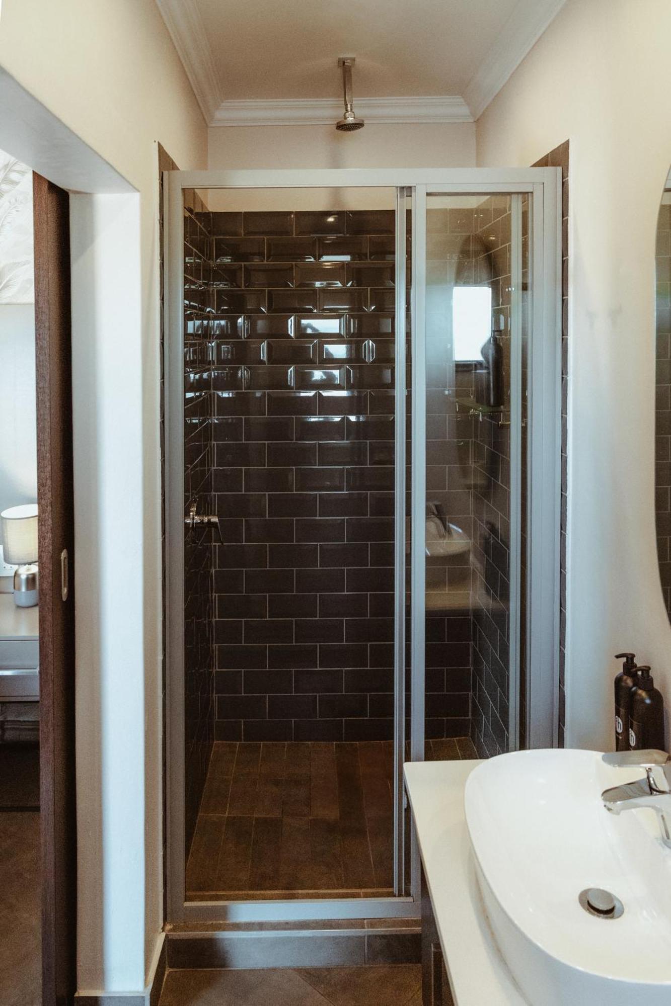 פוצ'פסטרום The Feather Hill Boutique Hotel מראה חיצוני תמונה